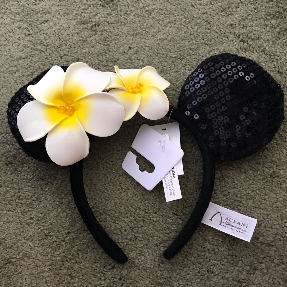 Disney aulani Minnie ears